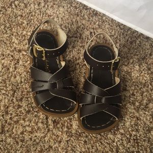 Saltwater sandals